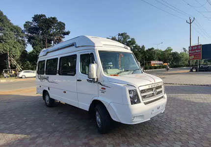 17 Seater Tempo Traveller Hire
